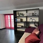 Appartamento Elegante Privato In Palazzo Storico Del Xviii - Pieno Centro Nicosia
